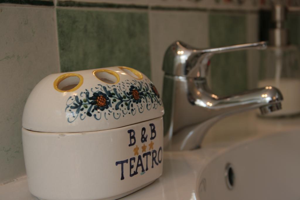 B&B Teatro ノート エクステリア 写真